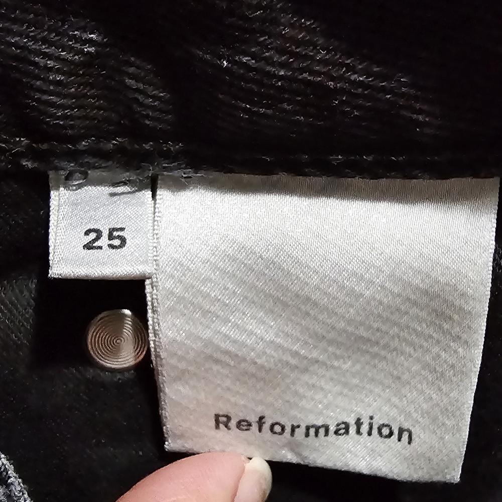 Reformation Seamed Jeans Black‎ size 25 - Picture 7 of 11